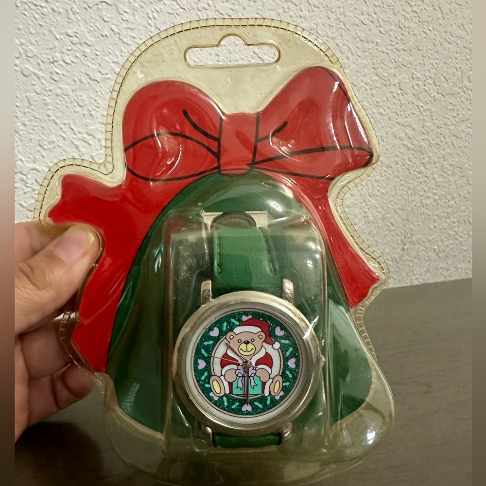 Vintage Christmas Teddy Bear Watch